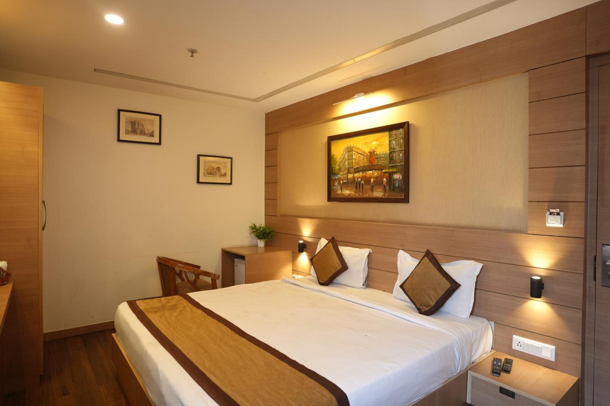 Hotel Silkhouse Premier Danapur エクステリア 写真