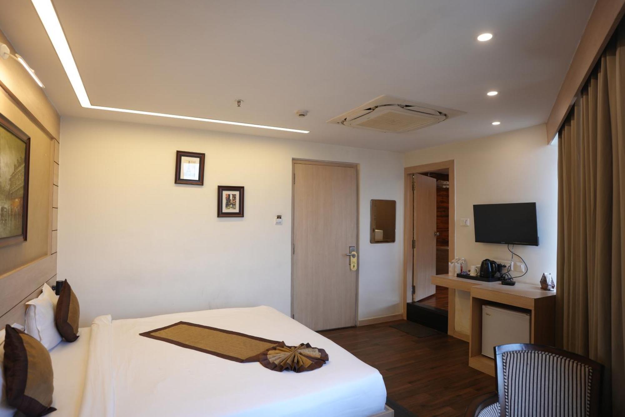 Hotel Silkhouse Premier Danapur エクステリア 写真