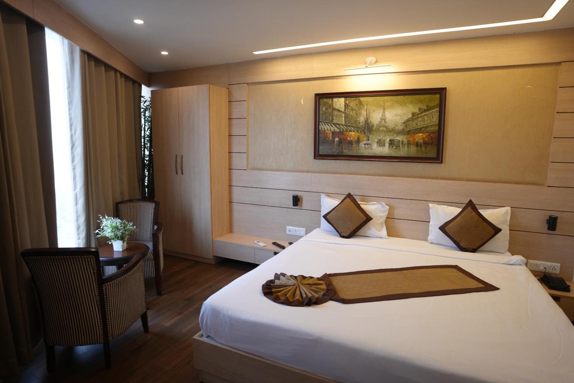 Hotel Silkhouse Premier Danapur エクステリア 写真