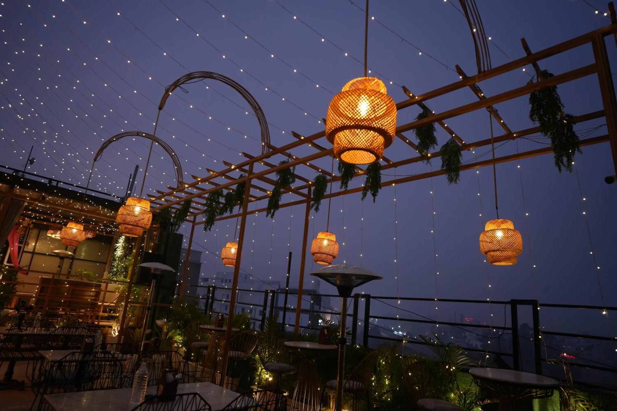 Hotel Silkhouse Premier Danapur エクステリア 写真