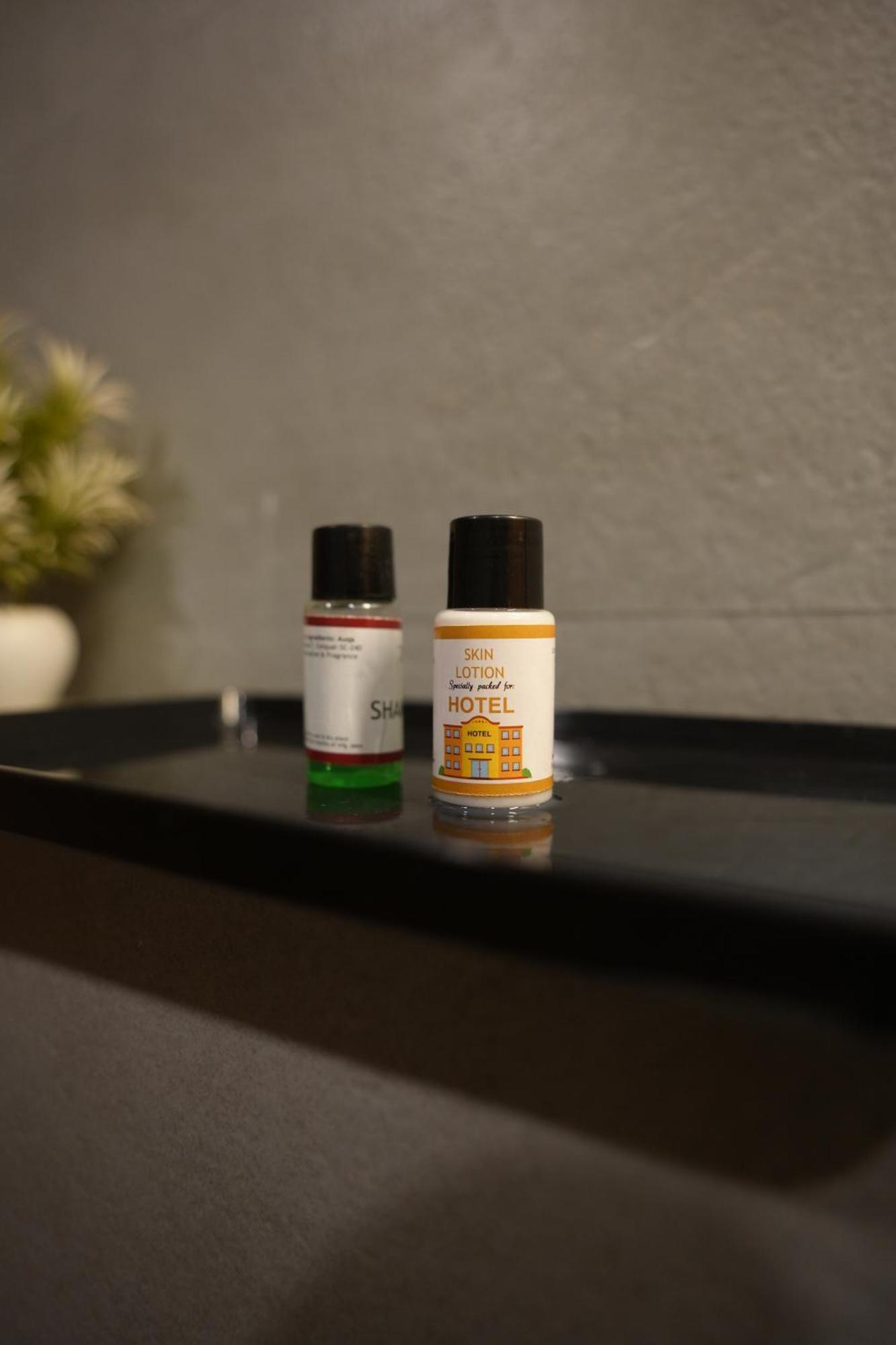Hotel Silkhouse Premier Danapur エクステリア 写真