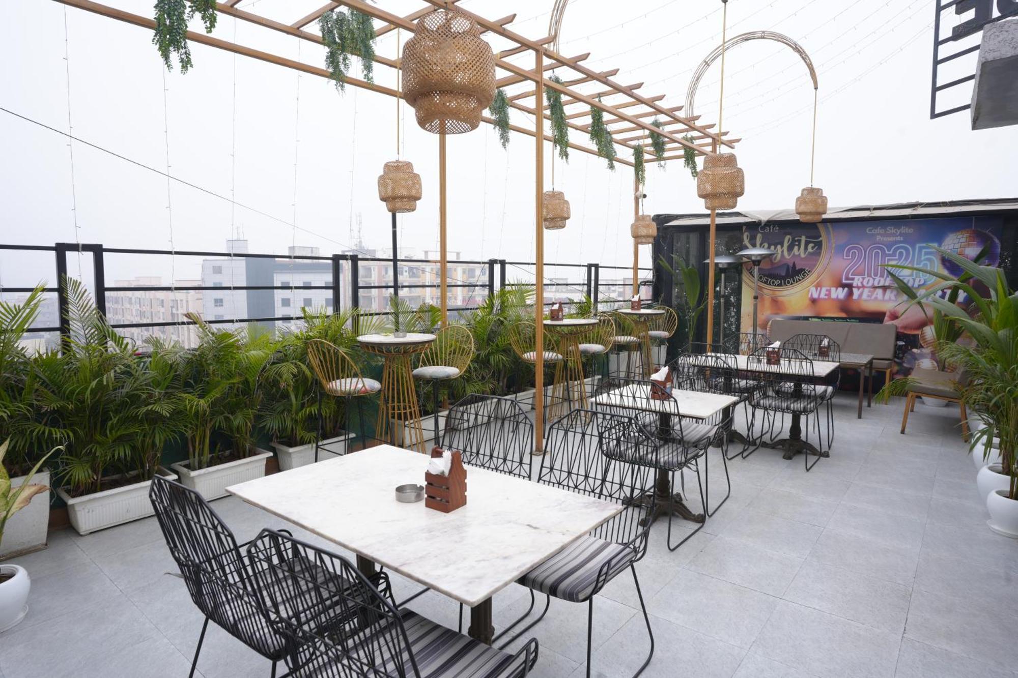 Hotel Silkhouse Premier Danapur エクステリア 写真