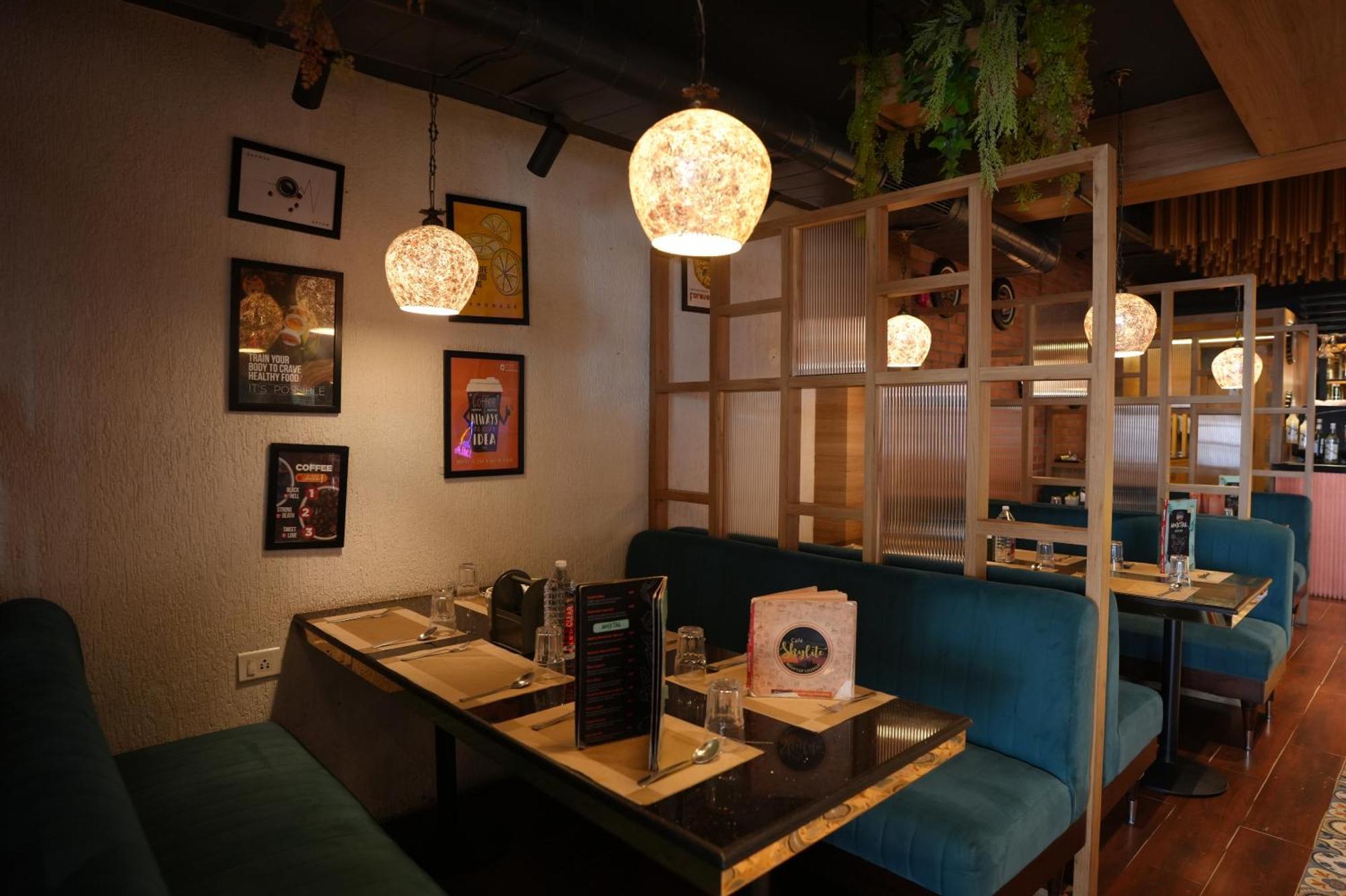Hotel Silkhouse Premier Danapur エクステリア 写真