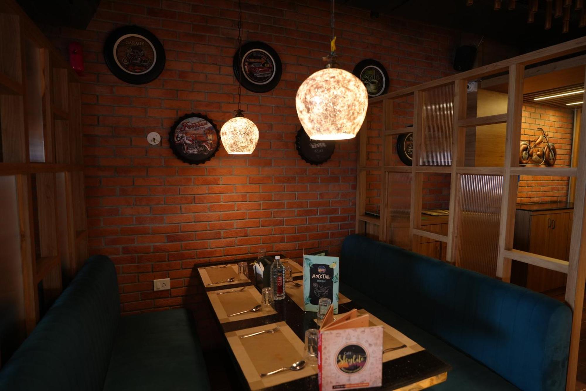 Hotel Silkhouse Premier Danapur エクステリア 写真