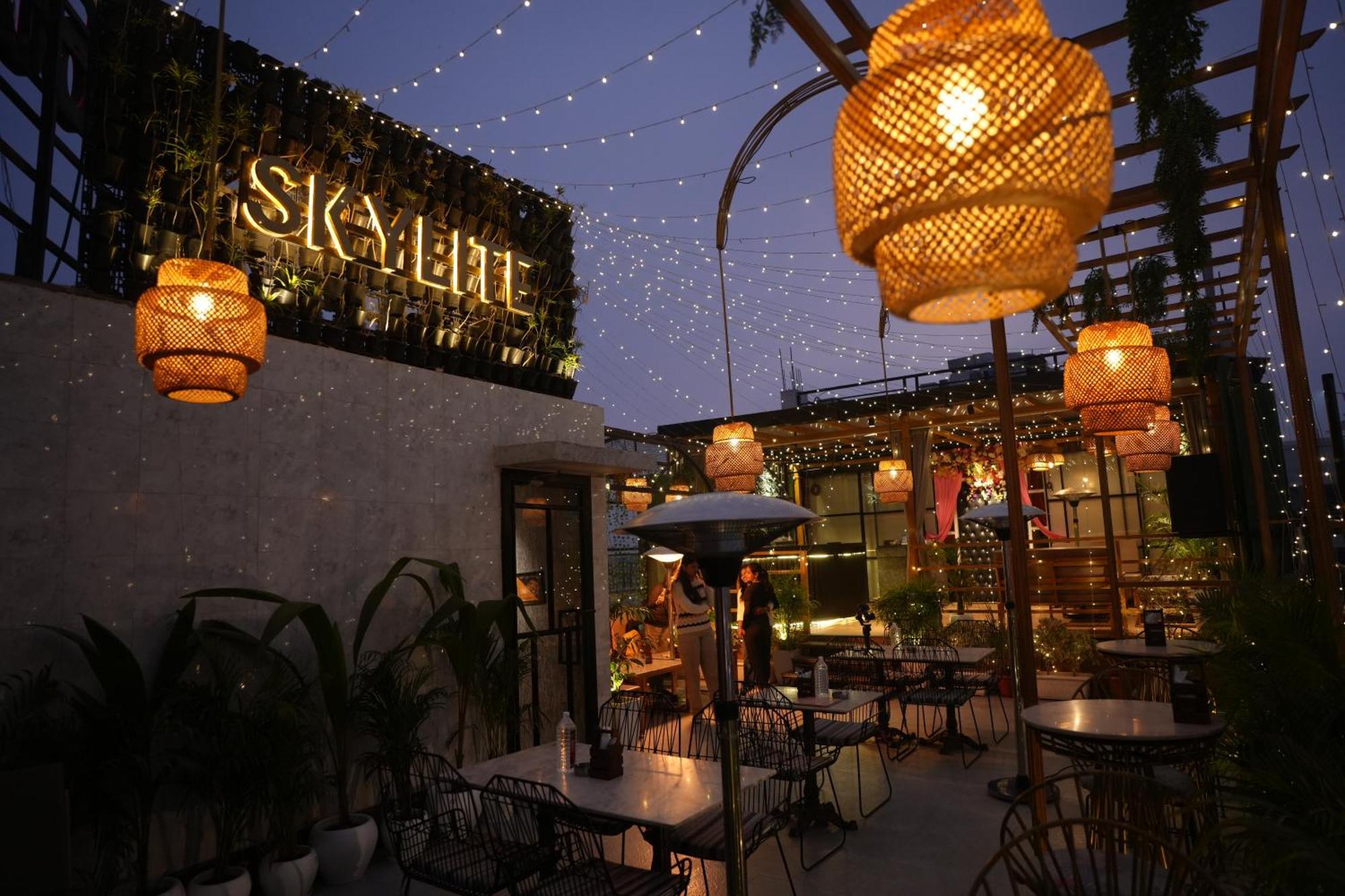 Hotel Silkhouse Premier Danapur エクステリア 写真